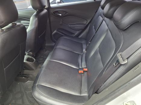 CHEVROLET Onix Hatch 1.4 4P FLEX LT, Foto 6