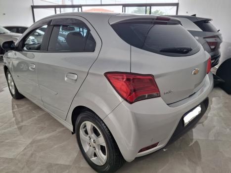 CHEVROLET Onix Hatch 1.4 4P FLEX LT AUTOMTICO, Foto 2