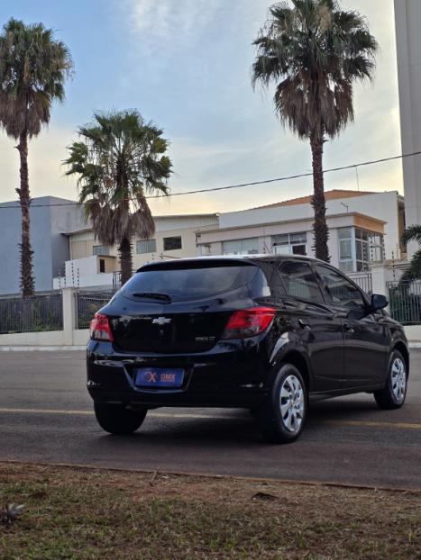 CHEVROLET Onix Hatch 1.4 4P FLEX LT, Foto 7