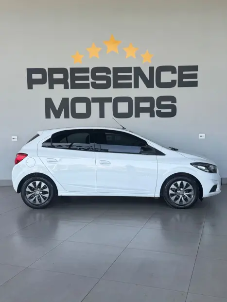 CHEVROLET Onix Hatch 1.4 4P FLEX ADVANTAGE AUTOMTICO, Foto 3