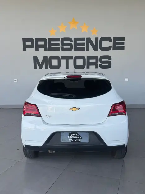 CHEVROLET Onix Hatch 1.4 4P FLEX ADVANTAGE AUTOMTICO, Foto 9