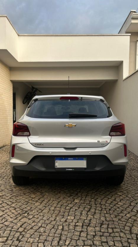 CHEVROLET Onix Hatch 1.0 4P FLEX LT2, Foto 3
