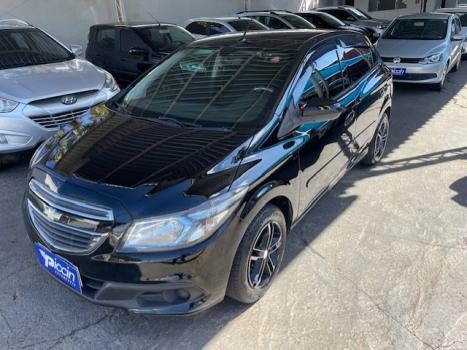 CHEVROLET Onix Hatch 1.4 4P FLEX LT, Foto 2
