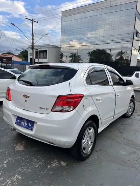 CHEVROLET Onix Hatch 1.0 4P FLEX LT, Foto 4