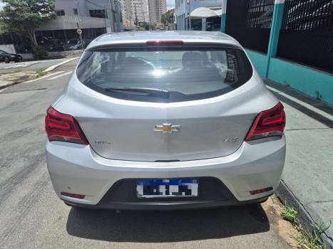 CHEVROLET Onix Hatch 1.4 4P FLEX LT, Foto 6