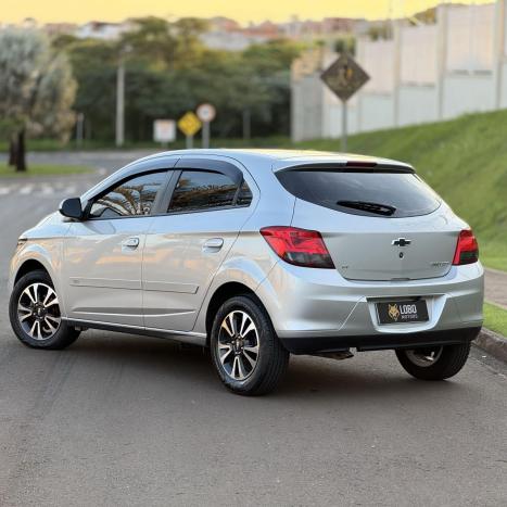 CHEVROLET Onix Hatch 1.4 4P FLEX LTZ, Foto 3