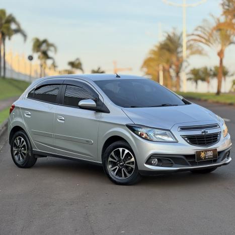 CHEVROLET Onix Hatch 1.4 4P FLEX LTZ, Foto 4