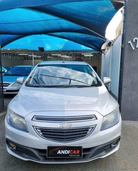 CHEVROLET Onix Hatch 1.4 4P FLEX LT, Foto 2