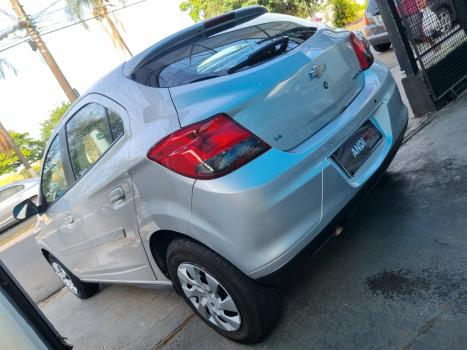 CHEVROLET Onix Hatch 1.4 4P FLEX LT, Foto 3