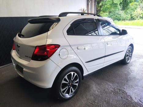 CHEVROLET Onix Hatch 1.4 4P FLEX LTZ, Foto 2