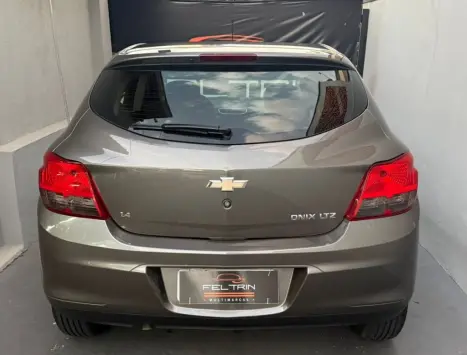 CHEVROLET Onix Hatch 1.4 4P FLEX LTZ, Foto 7