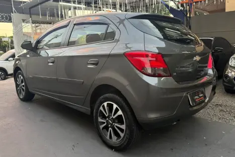 CHEVROLET Onix Hatch 1.4 4P FLEX LTZ, Foto 8