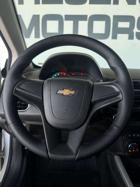 CHEVROLET Onix Hatch 1.4 4P FLEX ADVANTAGE AUTOM�TICO, Foto 5