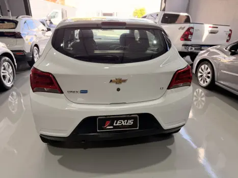 CHEVROLET Onix Hatch 1.0 4P FLEX LT, Foto 5