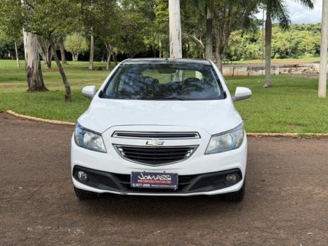 CHEVROLET Onix Hatch 1.4 4P FLEX LT, Foto 2