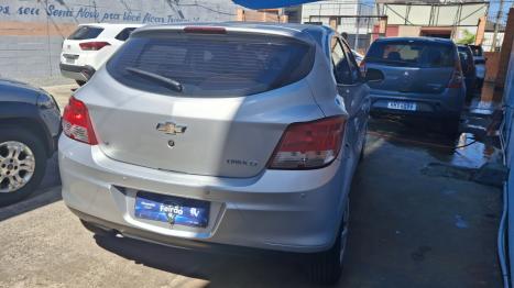 CHEVROLET Onix Hatch 1.4 4P FLEX LT, Foto 2