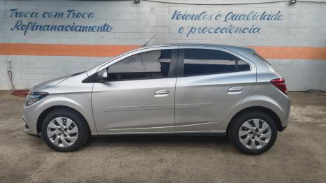 CHEVROLET Onix Hatch 1.4 4P FLEX LT, Foto 2