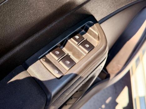 CHEVROLET Onix Hatch 1.4 4P FLEX LTZ AUTOM�TICO, Foto 16