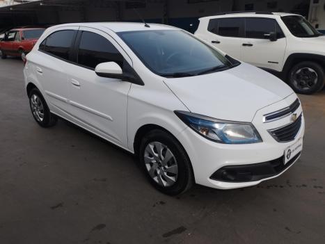 CHEVROLET Onix Hatch 1.4 4P FLEX LT, Foto 3