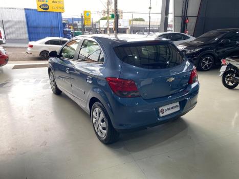 CHEVROLET Onix Hatch 1.4 4P FLEX LT, Foto 5