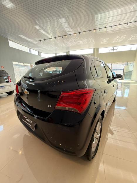 CHEVROLET Onix Hatch 1.0 4P FLEX LT, Foto 9