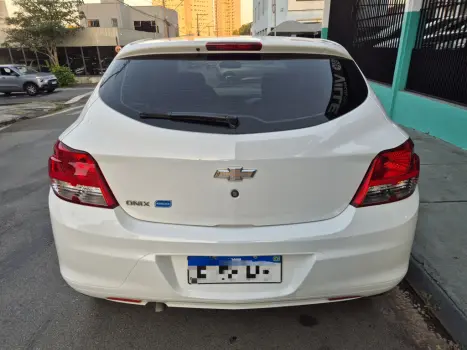 CHEVROLET Onix Hatch 1.0 4P FLEX JOY, Foto 6