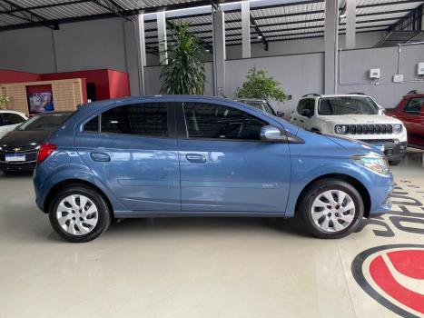 CHEVROLET Onix Hatch 1.4 4P FLEX LT, Foto 4