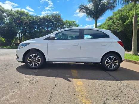CHEVROLET Onix Hatch 1.4 4P FLEX LTZ, Foto 8