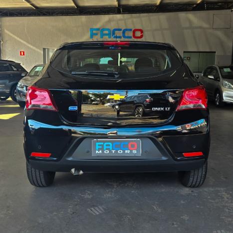 CHEVROLET Onix Hatch 1.4 4P FLEX LT, Foto 6