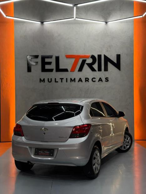 CHEVROLET Onix Hatch 1.4 4P FLEX LT, Foto 4