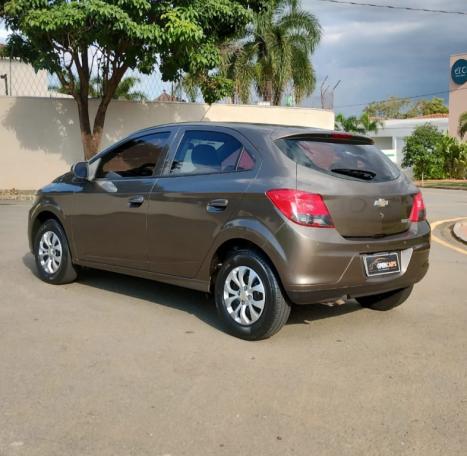 CHEVROLET Onix Hatch 1.0 4P FLEX LT, Foto 4