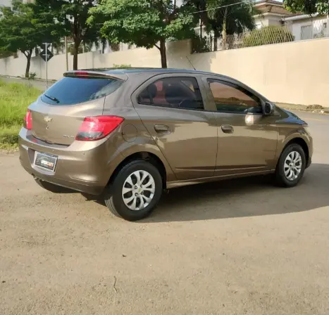 CHEVROLET Onix Hatch 1.0 4P FLEX LT, Foto 6