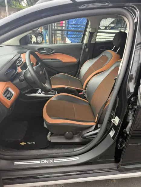 CHEVROLET Onix Hatch 1.4 4P FLEX ACTIV AUTOM�TICO, Foto 8