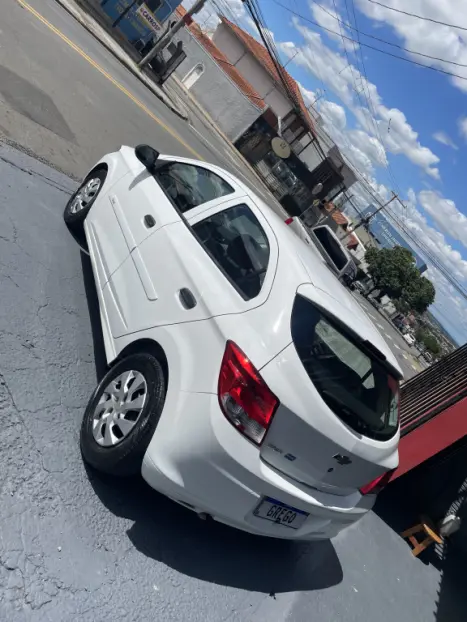 CHEVROLET Onix Hatch 1.0 4P FLEX JOY, Foto 6