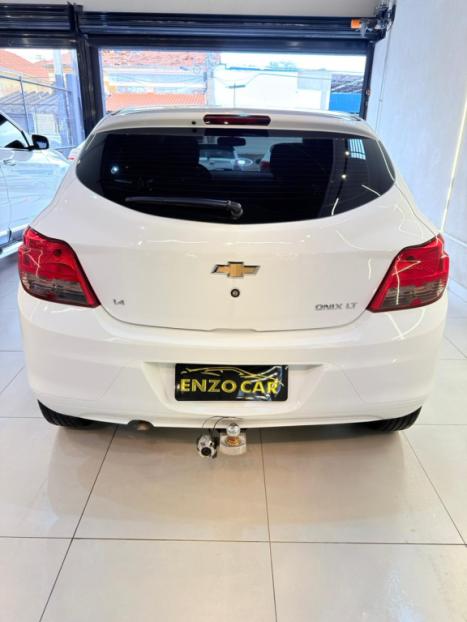 CHEVROLET Onix Hatch 1.4 4P FLEX LT, Foto 5