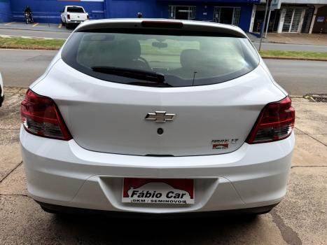 CHEVROLET Onix Hatch 1.0 4P FLEX LT, Foto 6