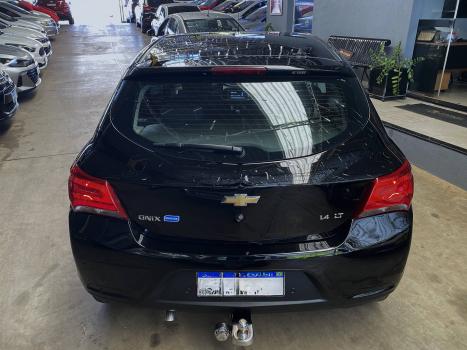 CHEVROLET Onix Hatch 1.4 4P FLEX LT, Foto 4