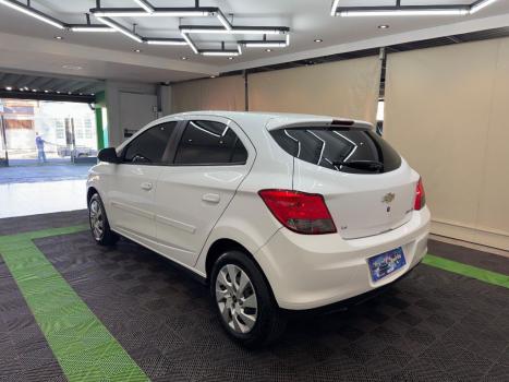 CHEVROLET Onix Hatch 1.4 4P FLEX LT, Foto 6
