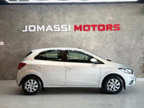 CHEVROLET Onix Hatch 1.0 4P FLEX LT, Foto 4