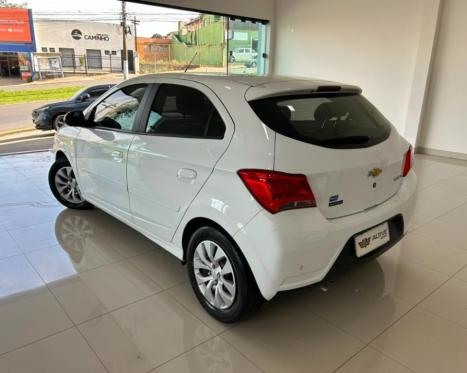 CHEVROLET Onix Hatch 1.4 4P FLEX LT AUTOM�TICO, Foto 4