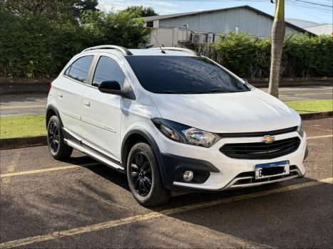 CHEVROLET Onix Hatch 1.4 4P FLEX ACTIV AUTOM�TICO, Foto 2