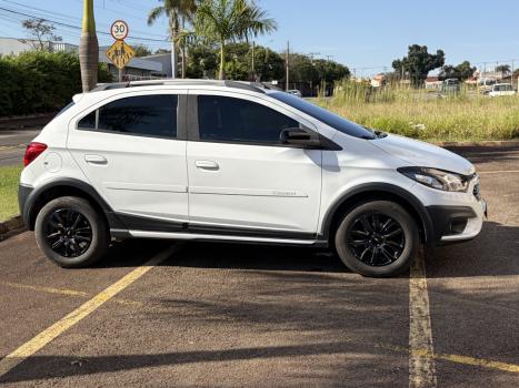 CHEVROLET Onix Hatch 1.4 4P FLEX ACTIV AUTOM�TICO, Foto 6
