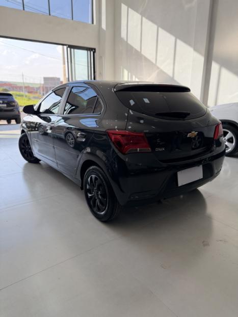 CHEVROLET Onix Hatch 1.0 4P FLEX LT, Foto 4