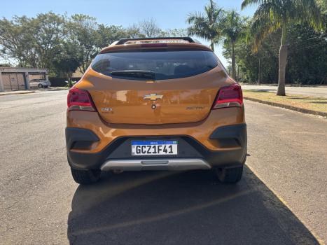 CHEVROLET Onix Hatch 1.4 4P FLEX ACTIV, Foto 2