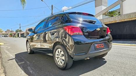 CHEVROLET Onix Hatch 1.0 12V 4P FLEX LT, Foto 5