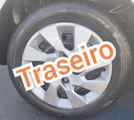 CHEVROLET Onix Hatch 1.4 4P FLEX LT, Foto 9