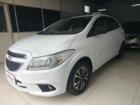 CHEVROLET Onix Hatch 1.0 4P FLEX LT, Foto 2