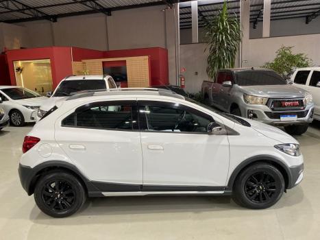 CHEVROLET Onix Hatch 1.4 4P FLEX ACTIV, Foto 4