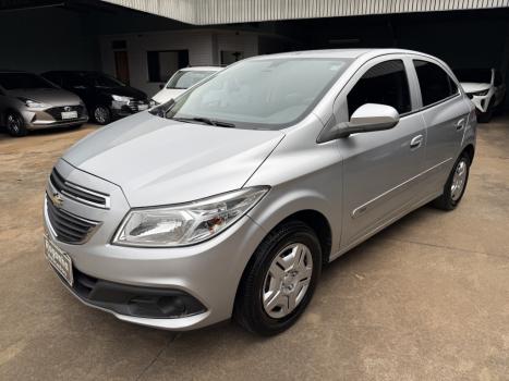 CHEVROLET Onix Hatch 1.0 4P FLEX LT, Foto 2