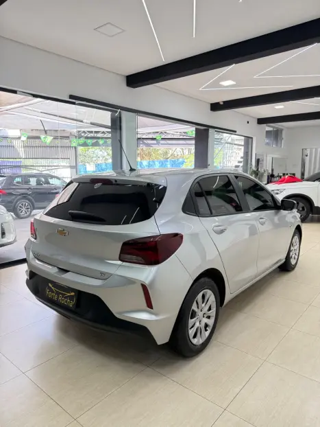 CHEVROLET Onix Hatch 1.0 4P FLEX LT2, Foto 9